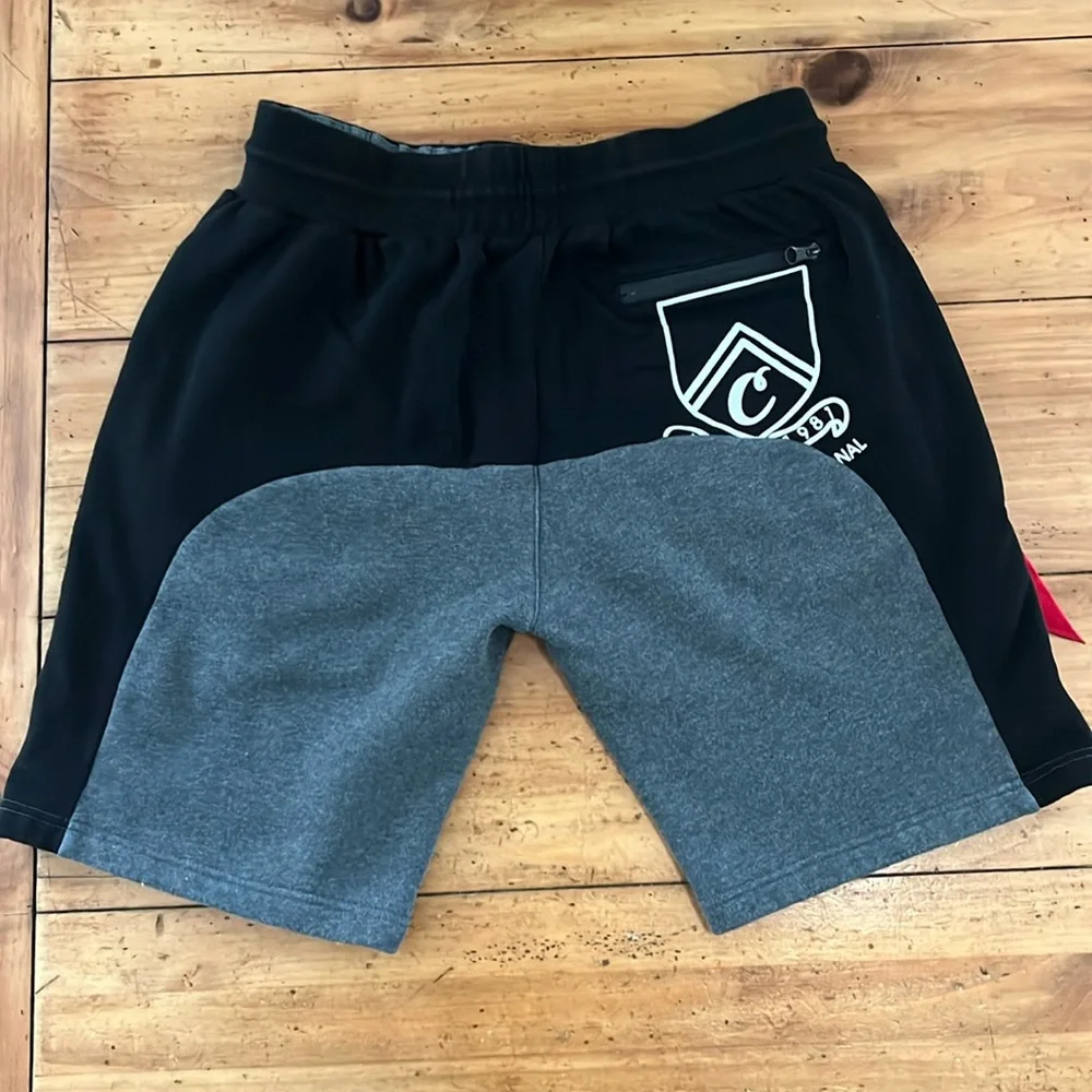 Cookies Colores Fleece Sweatshorts size L - Picture 2 of 12